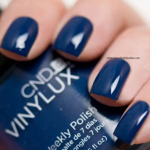 CND VINYLUX - Winter Nights #257